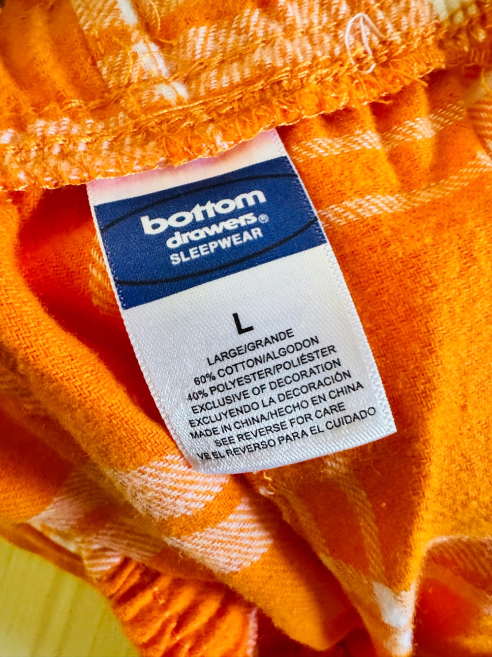 NWT Licensed Collegiate Tennessee Volunteers Flannel Plaid Pants - Picture 5 of 8